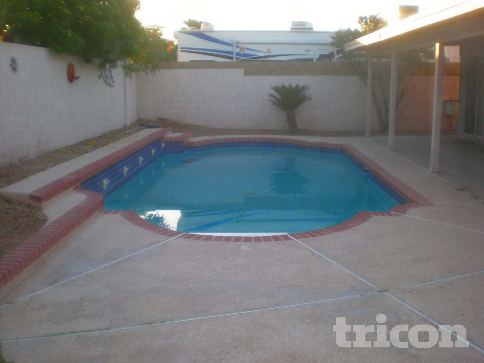 Building Photo - 17521 N 86th Ave