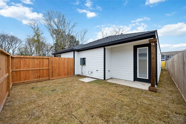 Building Photo - 8310 Mariah St