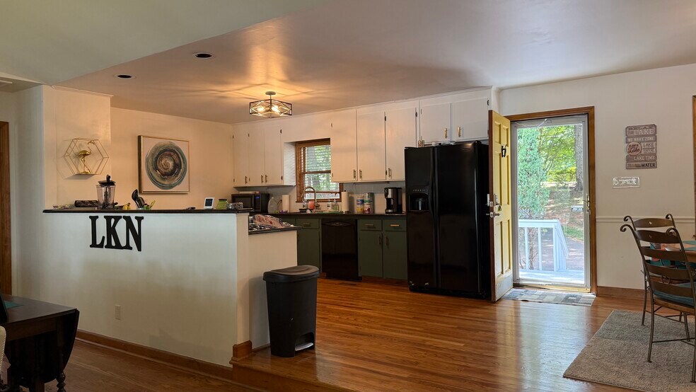 Building Photo - 16318 Stinson Cove Rd
