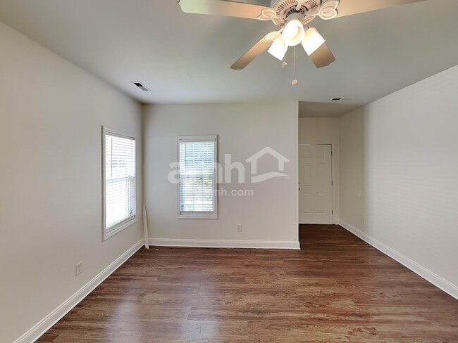 Building Photo - 12418 Winget Rd
