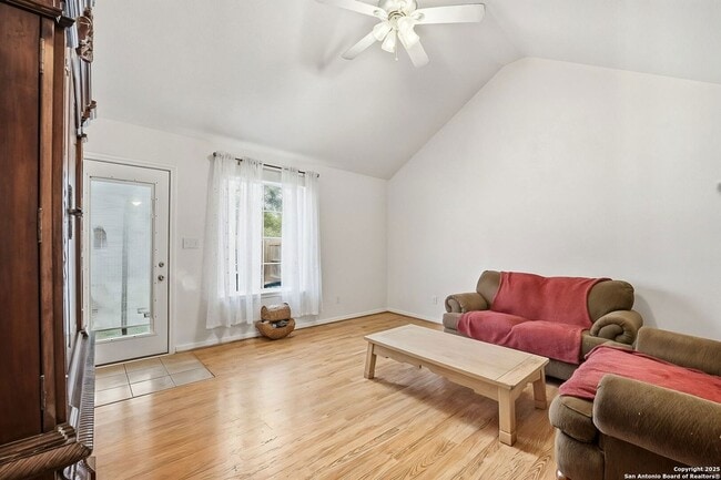 Building Photo - 1150 Green Hill Dr