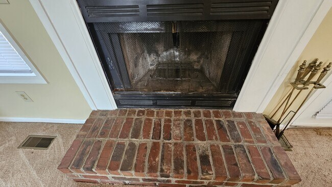 Building Photo - 4014 Yarmouth Rd