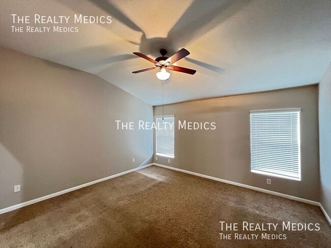 Building Photo - 4067 SW 46th Terrace