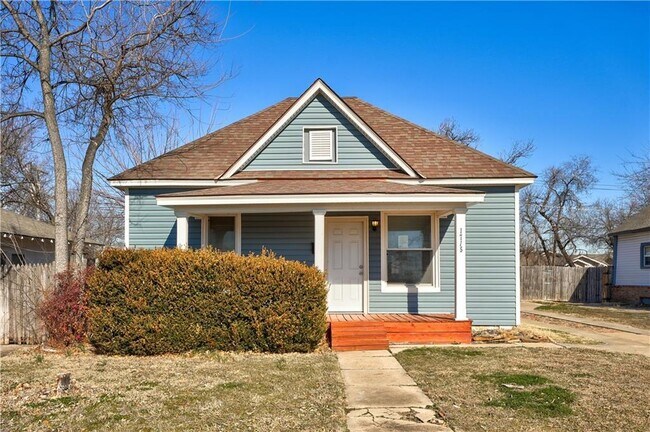 Primary Photo - 1715 NW 21st St
