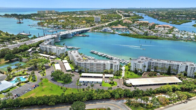 Building Photo - 1748 Jupiter Cove Dr