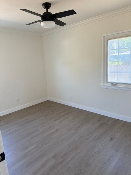 2nd Bedroom - 1704 N Rose St