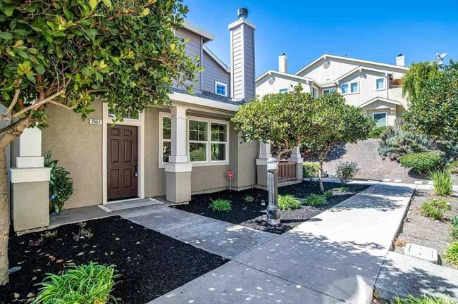 Building Photo - Beautiful 3 Bed, 3 Bath Condo for Rent in Livermore, CA