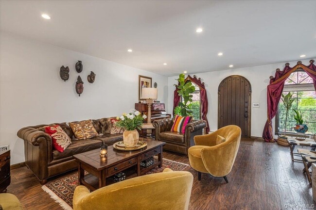 Building Photo - 68-48 Fleet St