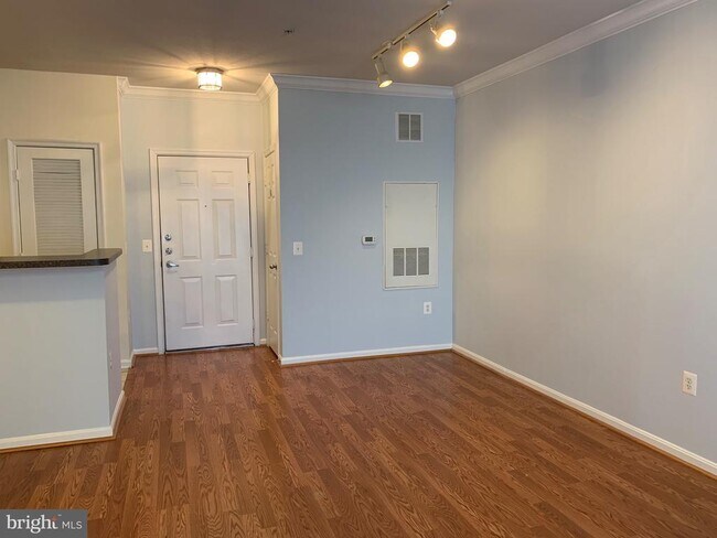 Building Photo - 2791 Centerboro Dr