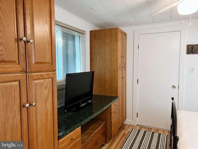 Building Photo - 5885 9th Rd N