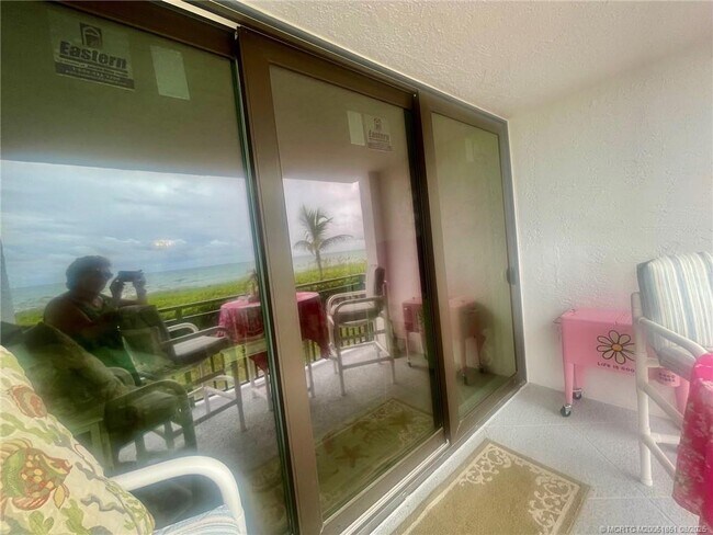Building Photo - 10102 S Ocean Dr