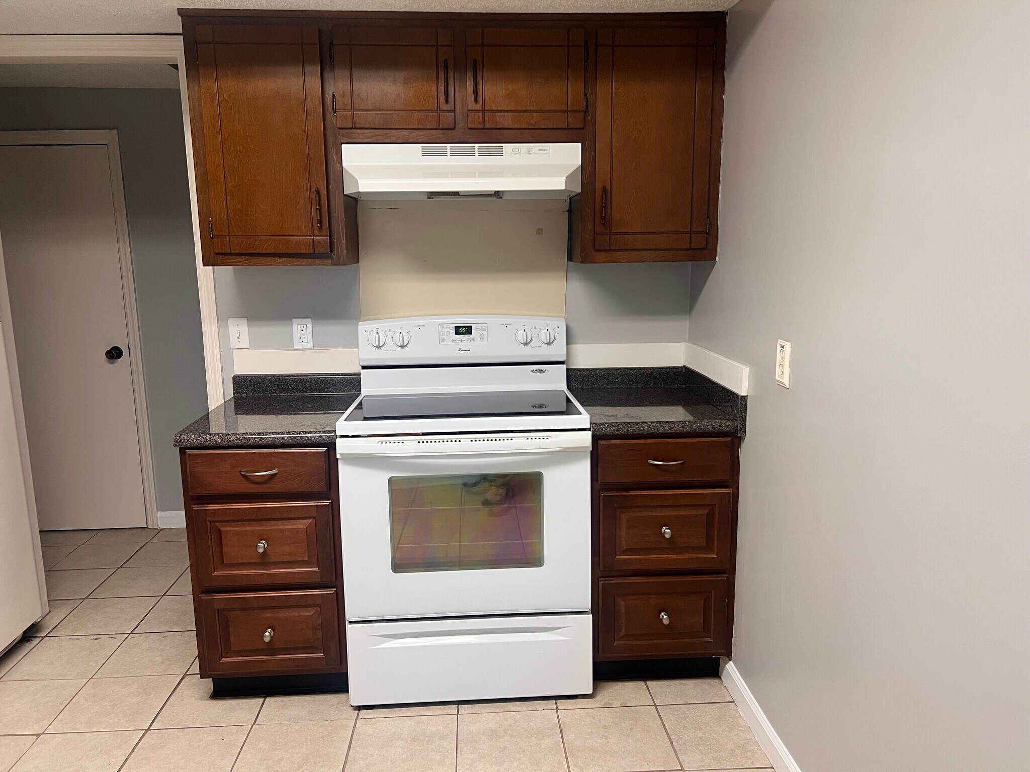Building Photo - 1405A Stratton Place Dr