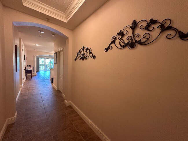 Building Photo - 45 Riverview Bend S