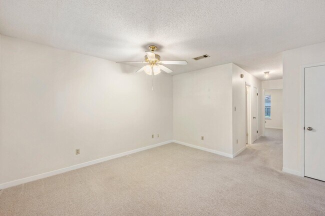 Building Photo - 4021 Valparaiso Blvd