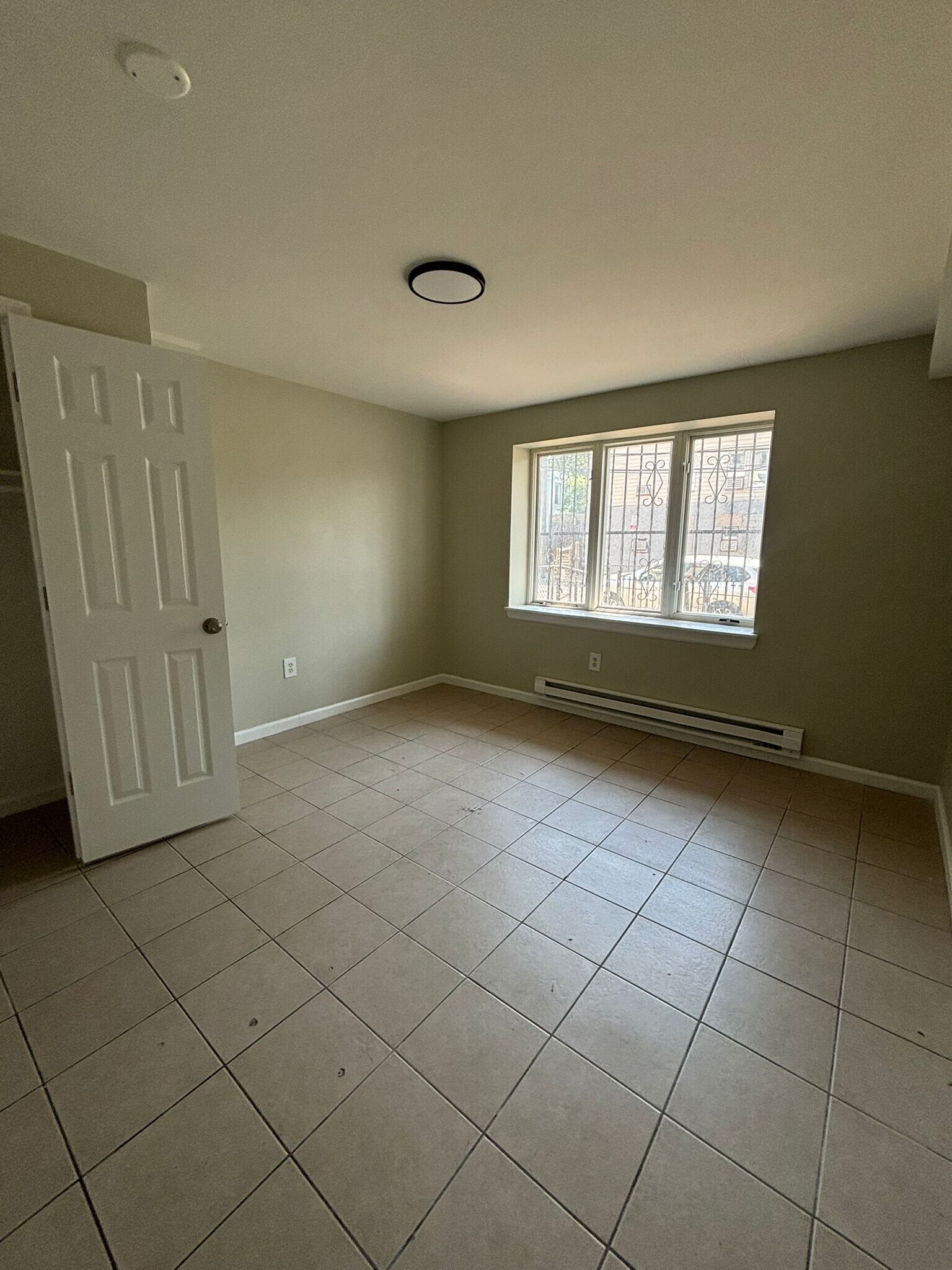 Building Photo - 509 S 19th St
