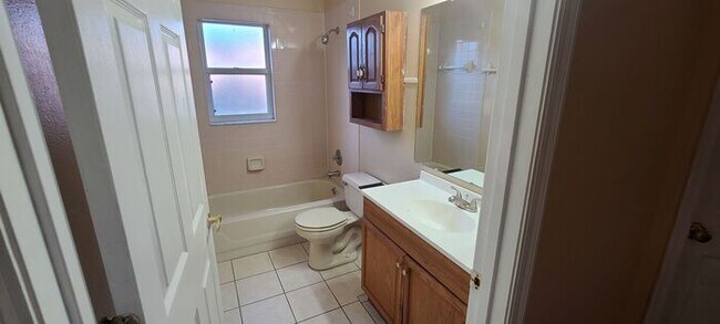 Building Photo - Single Family Home in Village 3 Poinciana