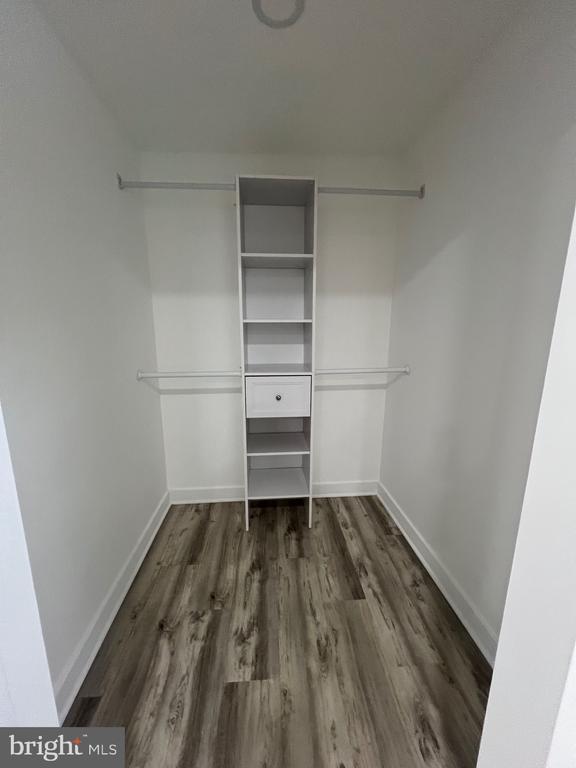 Building Photo - 169 Lawn Park Ave