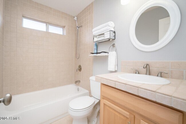 Building Photo - 307 W Piute Ave