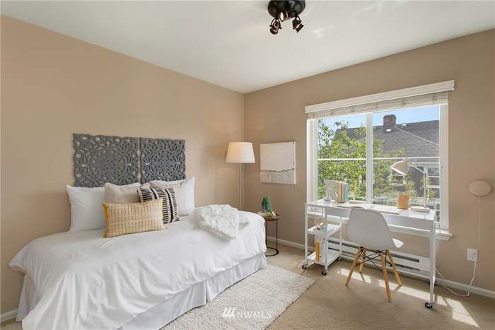 Second Bed - 1729 12th Ave S