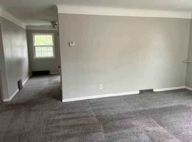 Building Photo - Lovely, Spacious Home