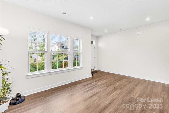 Building Photo - 10142 Black Locust Ln