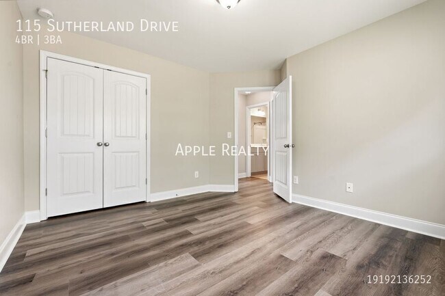 Building Photo - 115 Sutherland Dr