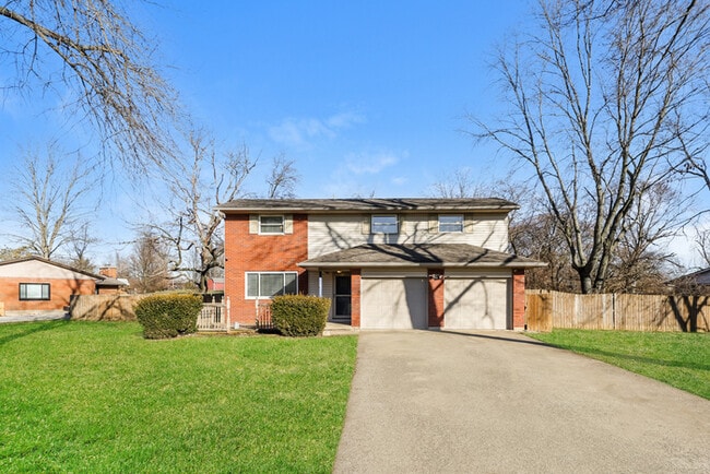Building Photo - 8630 Meadowlark Dr