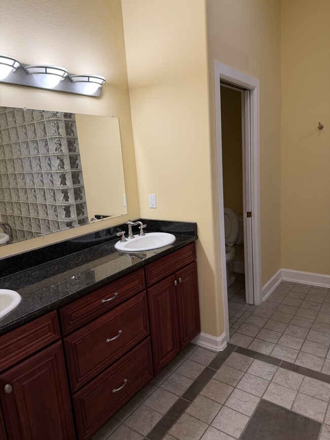 Building Photo - 184 Capitol Ridge Rd