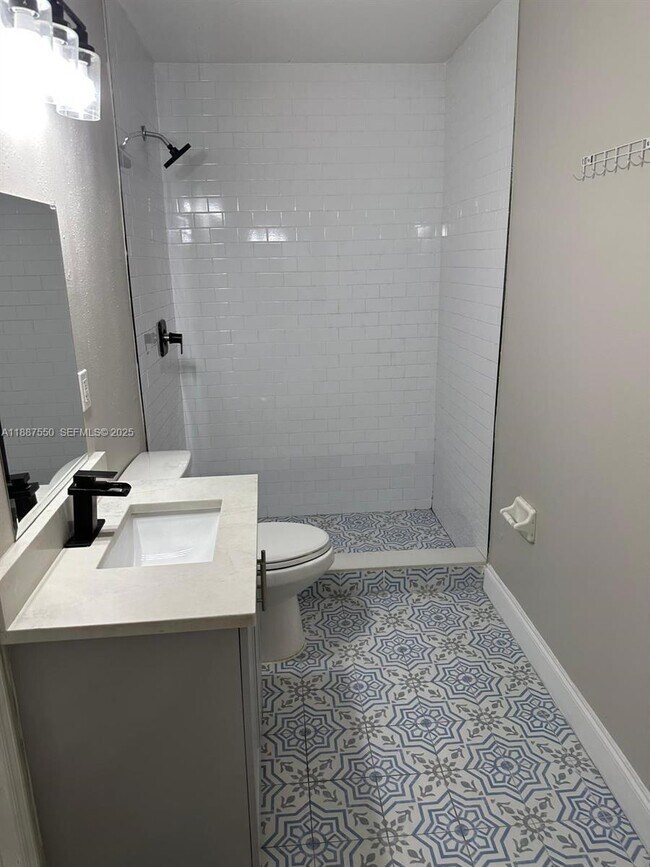 Building Photo - 3407 N Avenida Republica de Cuba