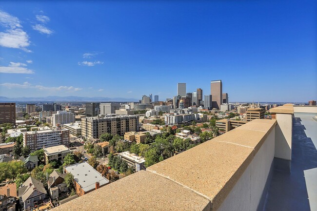 Building Photo - Remodeled 2BD, 2BA Cap Hill Condo with Bal...