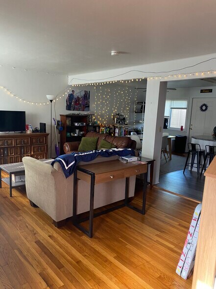 living room/dining room/kitchen - 712 W Beaver Ave