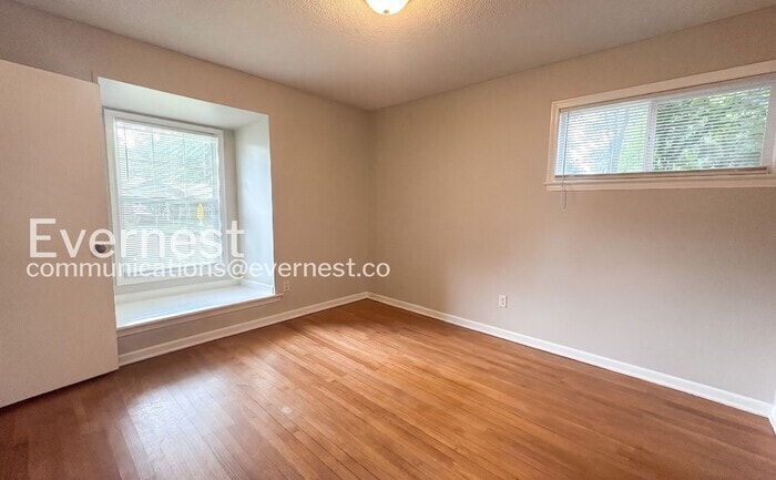Building Photo - 8474 Charleston Dr