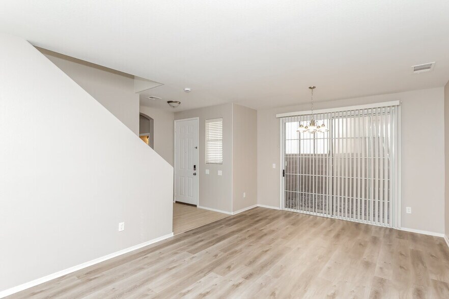 Building Photo - 92 El Castillo Ct