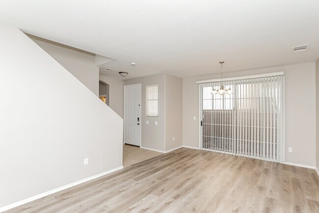 Building Photo - 92 El Castillo Ct