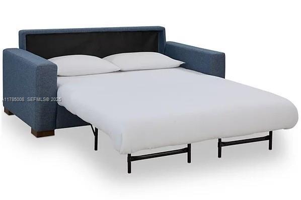 Building Photo - 14211 N Kendall Dr