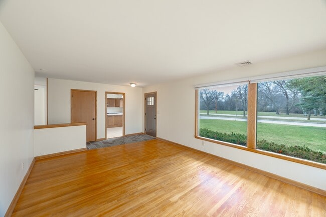 Building Photo - 2428 S Root River Pkwy