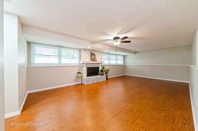 Building Photo - 1716 Paddington Ave