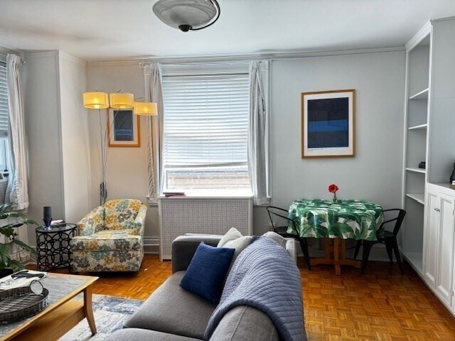 Building Photo - 21 Beacon St