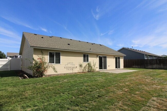 Building Photo - 4608 Yucatan Ct