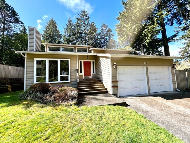 Primary Photo - Charming 3-Bed, 3-Bath Home with Bonus Roo...