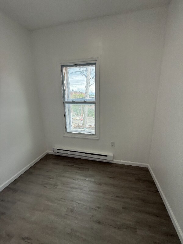 Primary Photo - 11 Trinity Pl