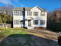 Building Photo - Chesterfield-Meadowbrook Area-4 Bed 2.5 ba...