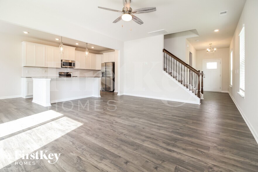 Building Photo - 212 Ashborne Ln