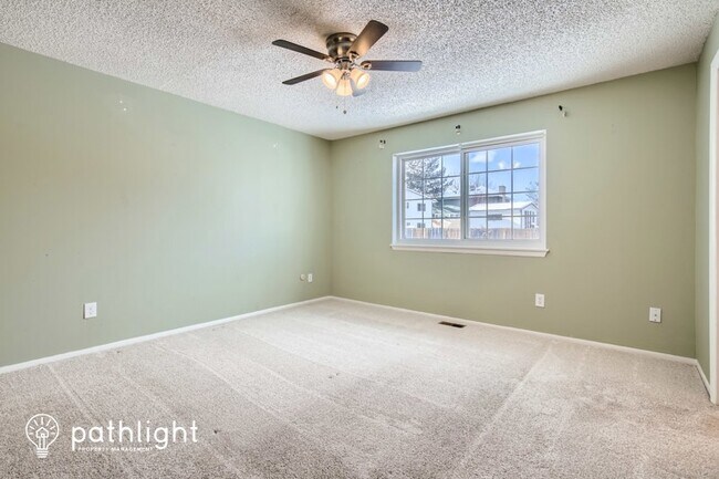 Building Photo - 8575 Dover Ct