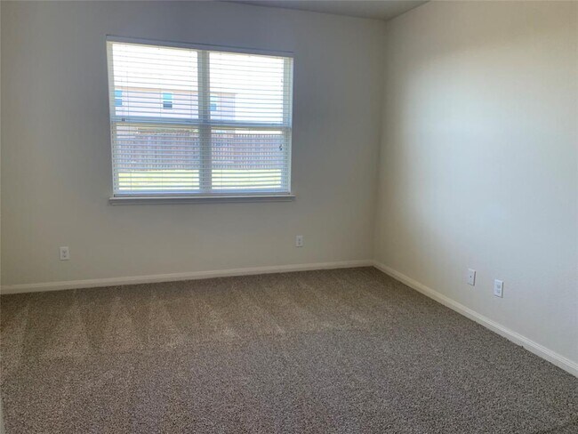 Building Photo - 9425 Bald Cypress St