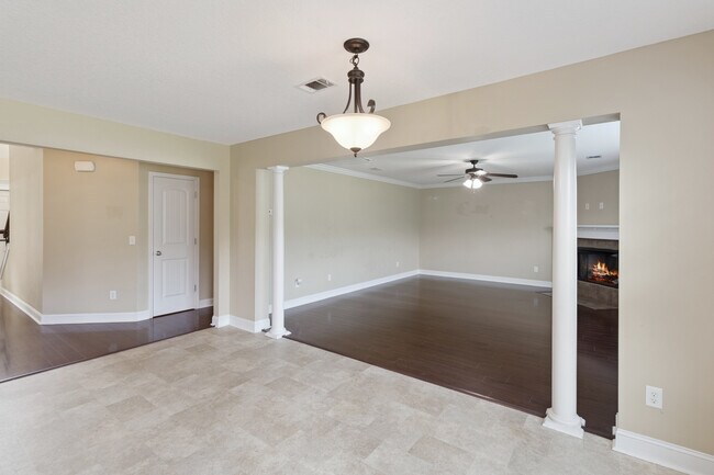 Building Photo - 608 Piedmont Ave