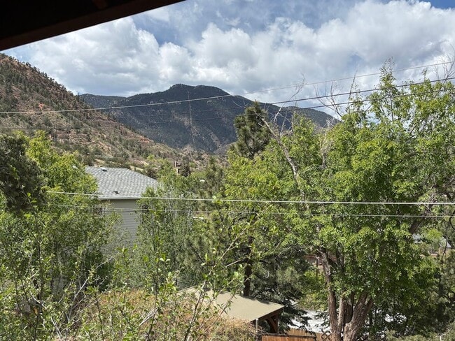 Building Photo - Manitou Cottage nestled in Nature
