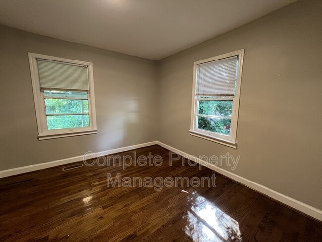 Building Photo - 603 Camp Ct