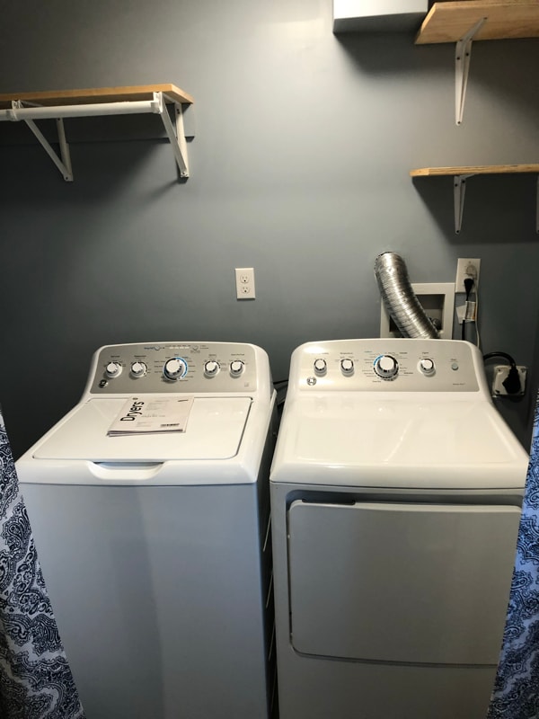 Building Photo - 1833 Thomas St