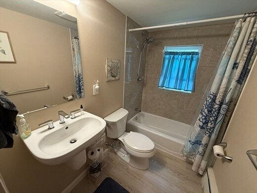Building Photo - 9 Charity Ln